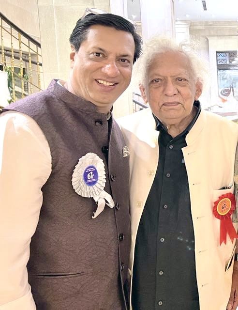 Madhur Bhandarkar (@imbhandarkar) on Twitter photo It's heartbreaking to learn about the passing of Lord Meghnad Desai Sir . He was a distinguished individual and a true Indian. My deepest condolences to his family members and admirers. π #OmShanti.π <a href="/kishwardesai1/">@kishwardesai1</a> It's heartbreaking to learn about the passing of Lord Meghnad Desai Sir . He was a distinguished individual and a true Indian. My deepest condolences to his family members and admirers. π #OmShanti.π <a href="/kishwardesai1/">@kishwardesai1</a>