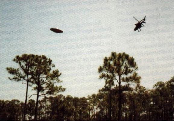 RoundtownUFO's tweet photo. Florida, USA 1996 —Its well know in the UFO community that black helicopters or military jets are often seen during or right after a sighting. https://t.co/O92KqD4cPQ