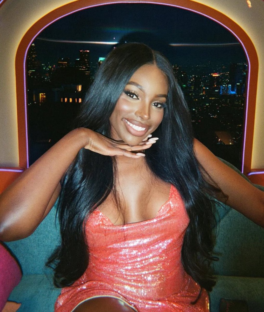 jana you’re so loved my bby ❤️‍🩹❤️‍🩹