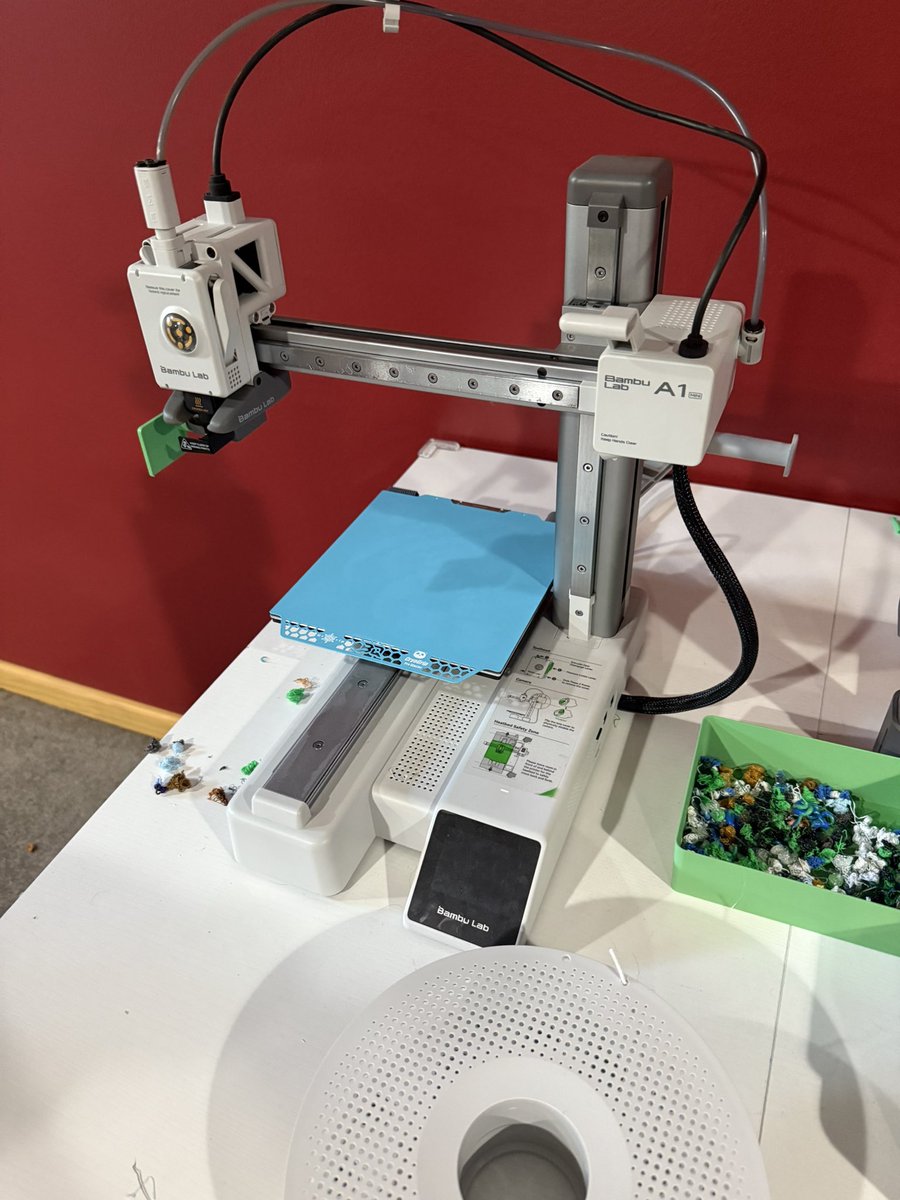 Seymour3D's tweet photo. This Friday, we part ways with one of our very first 3D Printers. 🥲
It’s a bitter sweet moment… although the upgrade is MUCH better!
#S3D #H2D https://t.co/vPtR5XoLxt