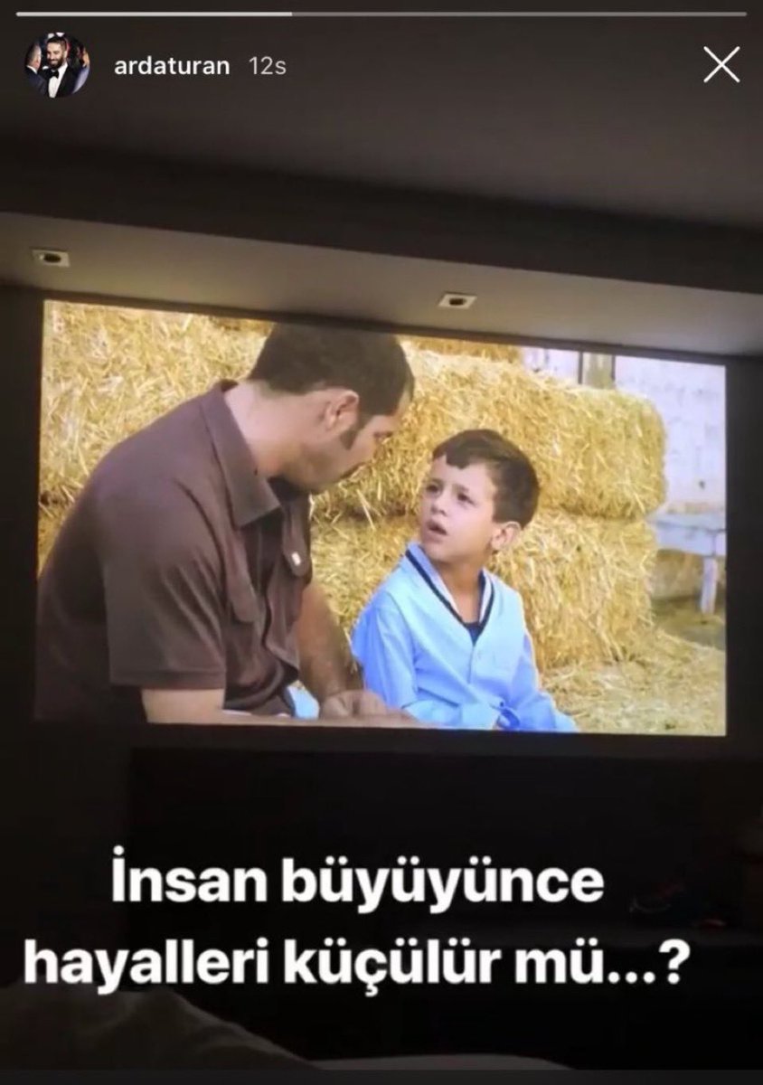 letteboxd'ında 20 tane fransız filmi olan kızın yanında biz