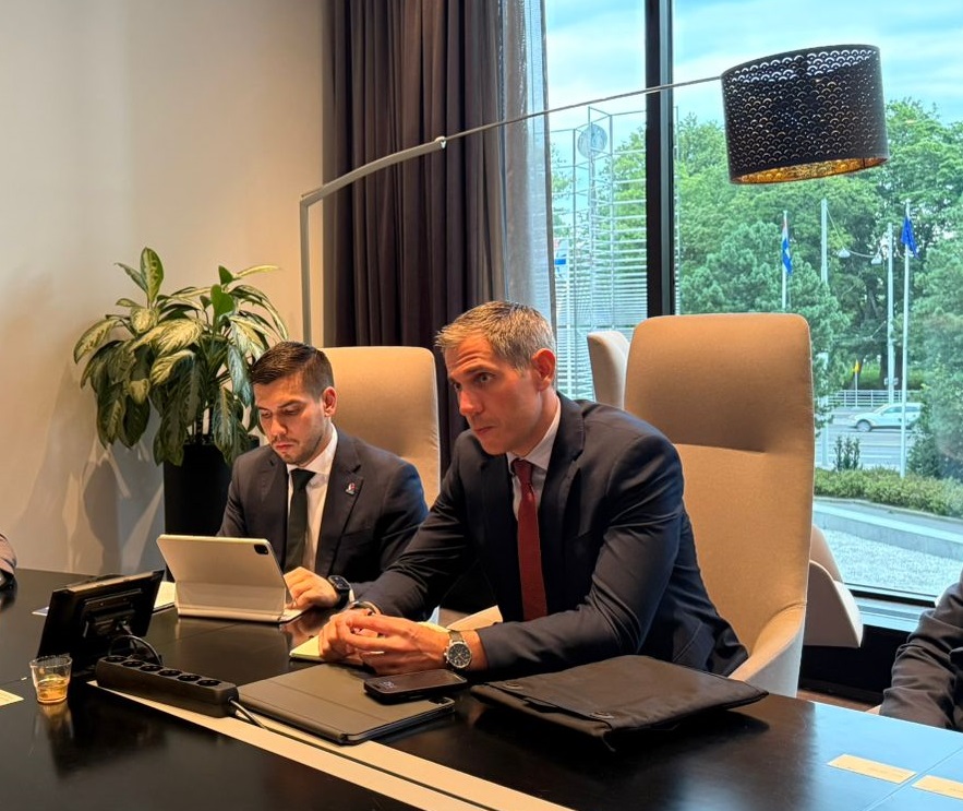 #MIC | Rediex en Finlandia: «Venimos a apuntar al sector que más nos puede beneficiar»

Leé más en:🔗goo.su/pmloSgu

#MICGenerandoOportunidades
<a href="/REDIEXParaguay/">Rediex Paraguay</a>