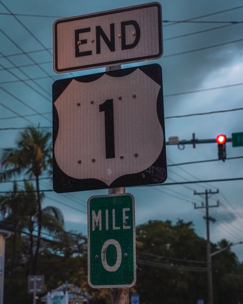 PartyInKeyWest's tweet image. #Repost Mile 0: Where the sun shines, the drinks flow, and time slows down 📷 @tomashejcik #keywest #mile0 #us1

More: PartyinKeyWest.com/wp/
Follow us: @PartyInKeyWest
Hashtag us: #PartyInKeyWest