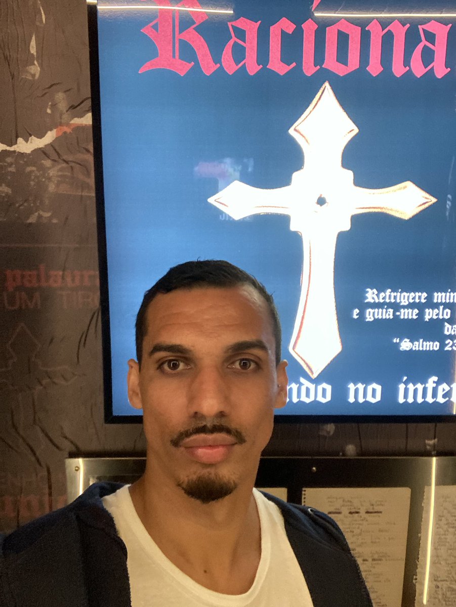 ph_bf94's tweet image. - Fui no Museu das Favelas prestigiar a exposição de 35 anos do meu grupo de RAP brasileiro favorito #RacionaisMCs