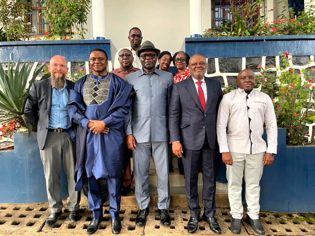 En prélude au lancement du 23ᵉ Congrès de l’AAEA, qui se tiendra ce 30 juillet à Yaoundé, la délégation de l’Association conduite par son Président, Dr Blaise Moussa, a été reçue en audience par le PCA de CAMWATER, puis par le Ministre camerounais de l’Eau et de l’Énergie.