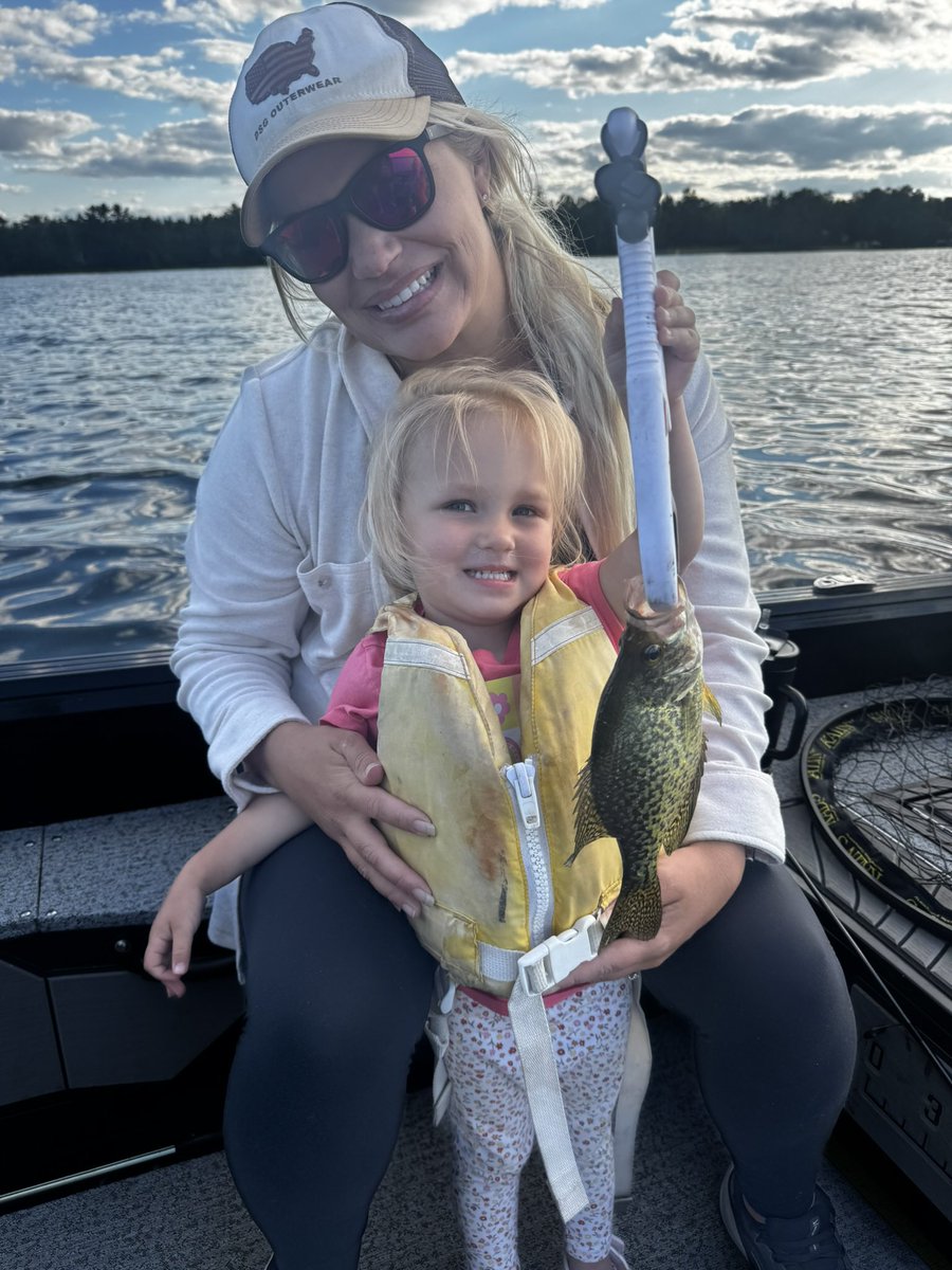 Down to the last month of pregnancy. Barely fishing, can’t fit into anything. But for those still looking for active crappie.. you’ll find plenty in the weeds. Try spinners with no weights over the top to pull them out. @dsgfish #dsgfish #doingsomethinggreat