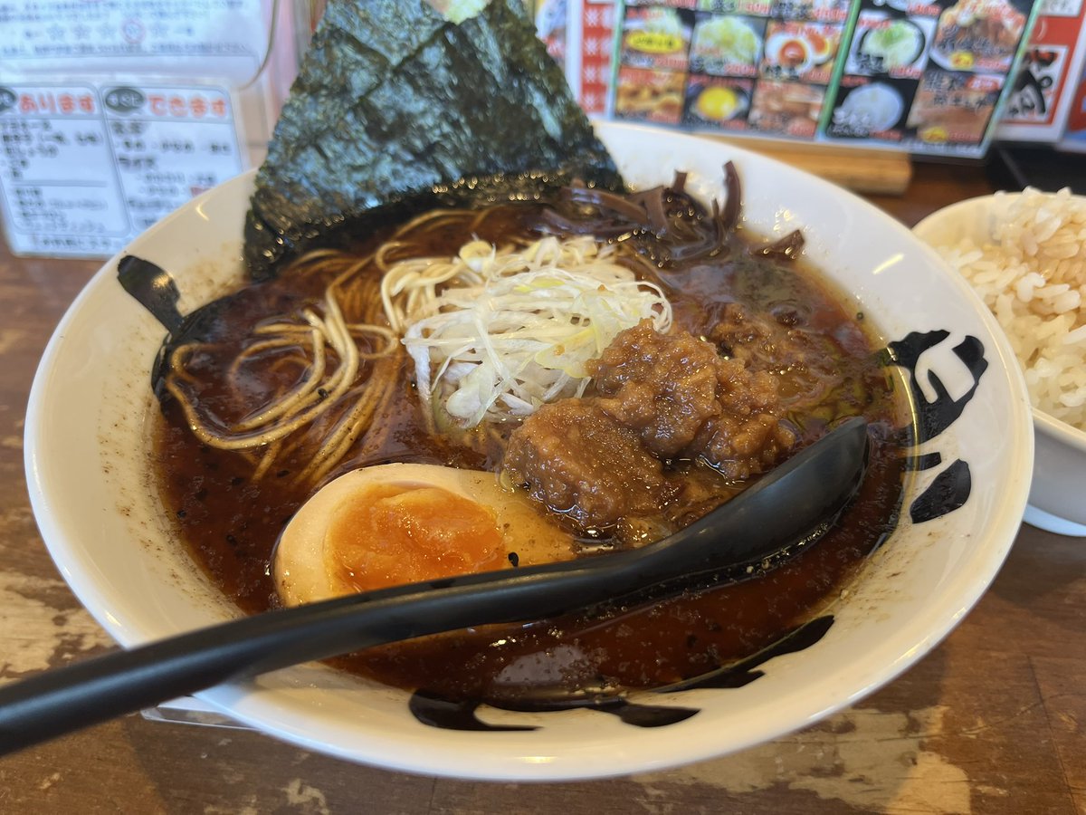 (*Ü*)٥hayoϋ☆

今日は割りかし涼しい🌪️

今週末 友達の子供とパワプロ試合(egame)対戦！

自作キャラ 「たいしぼ君」を育成中❤️

シーズン後半の9/1で 
打率1.00  HR 515   打点 789
の成績

 このキャラを小学生に渡したら、伝説になれる！

今日も頑張りましょう♪

#パワプロ 
#日常垢 
#和譲良飯