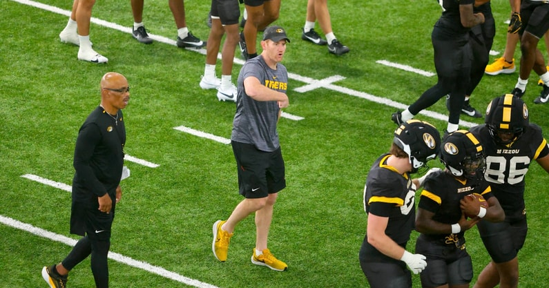After his first full offseason as #Mizzou's tight ends coach, Derham Cato entered Fall Camp with a deeper unit.

On spring development, finding roles on special teams and getting involved down field: on3.com/sites/mizzou-t…