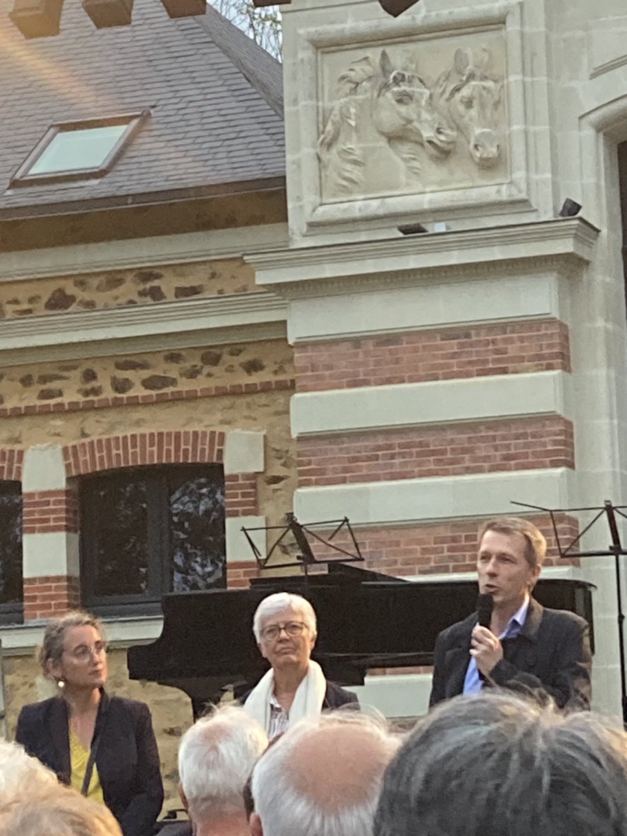 Benoît Lion (@benoitmayenne) on Twitter photo Une nouvelle soirée des Nuits de la Mayenne à Ruillé-Froid-Fonds au très beau domaine de Mauvinet. Bach à l’honneur dans un cadre superbe et grâce au talent des artistes. 
<a href="/lamayenne/">La Mayenne, le Département</a> <a href="/MayenneCulture/">Mayenne Culture</a> Une nouvelle soirée des Nuits de la Mayenne à Ruillé-Froid-Fonds au très beau domaine de Mauvinet. Bach à l’honneur dans un cadre superbe et grâce au talent des artistes. 
<a href="/lamayenne/">La Mayenne, le Département</a> <a href="/MayenneCulture/">Mayenne Culture</a>