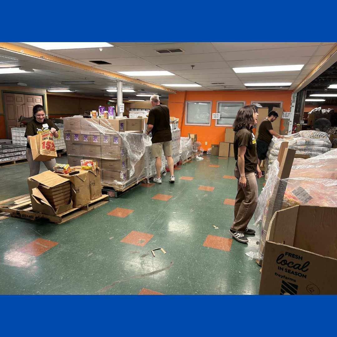 Notre Dame Press (@undpress) on Twitter photo It's a great day for laughter (and prepping food care packages!) for our team here at the #NotreDame Press. Thank you to the #FoodBank of Northern #Indiana for welcoming us for an afternoon of #Volunteering! <a href="/FoodBkNIndiana/">Food Bank of No Ind</a> It's a great day for laughter (and prepping food care packages!) for our team here at the #NotreDame Press. Thank you to the #FoodBank of Northern #Indiana for welcoming us for an afternoon of #Volunteering! <a href="/FoodBkNIndiana/">Food Bank of No Ind</a>