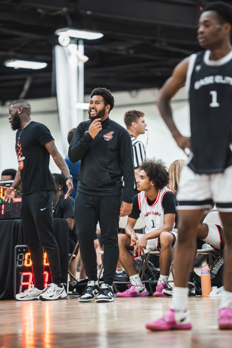 Coach CJ Wilson tweet media