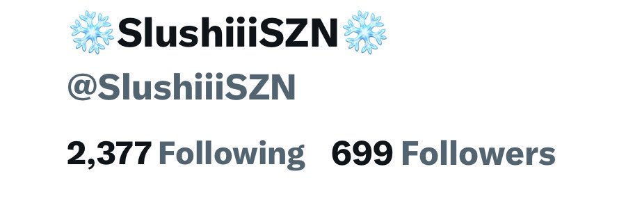 Chat who’s gonna be my 700th follower 👀