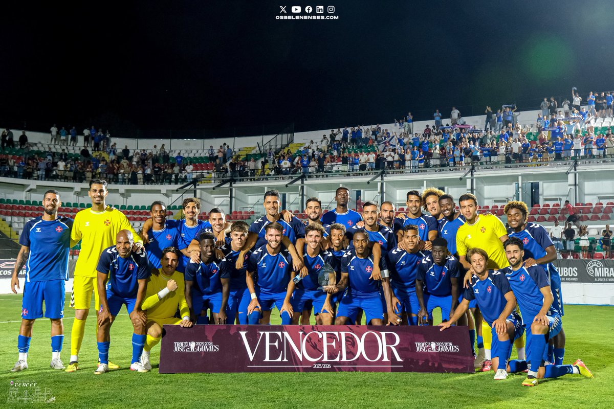 Os Belenenses (@cfosbelenenses) on Twitter photo 🏆 O Troféu José Gomes 𝐯𝐞𝐦 𝐩𝐚𝐫𝐚 𝐨 𝐑𝐞𝐬𝐭𝐞𝐥𝐨!
<a href="/estrelamadora/">CF Estrela da Amadora</a>, 1 - #Belenenses, 1 (6-7 após g.p.)
💥 Golo de Diogo Paulo.
💥 Penáltis apontados por Wilson Eduardo, Bandarra, A. Valente, Leitão, Acosta, D. Correia e A. Pinto.
#ComACertezaDeVencer! 💙🙌 #tweetpastel 🏆 O Troféu José Gomes 𝐯𝐞𝐦 𝐩𝐚𝐫𝐚 𝐨 𝐑𝐞𝐬𝐭𝐞𝐥𝐨!
<a href="/estrelamadora/">CF Estrela da Amadora</a>, 1 - #Belenenses, 1 (6-7 após g.p.)
💥 Golo de Diogo Paulo.
💥 Penáltis apontados por Wilson Eduardo, Bandarra, A. Valente, Leitão, Acosta, D. Correia e A. Pinto.
#ComACertezaDeVencer! 💙🙌 #tweetpastel
