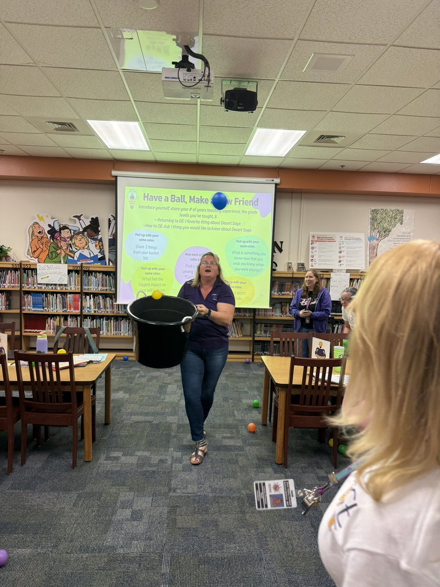 Mrs_Race's tweet photo. Day 3! Full of new learning and fun for our teachers 💡 @DVUSD @DesertSageElem https://t.co/8zDjUWDY2E