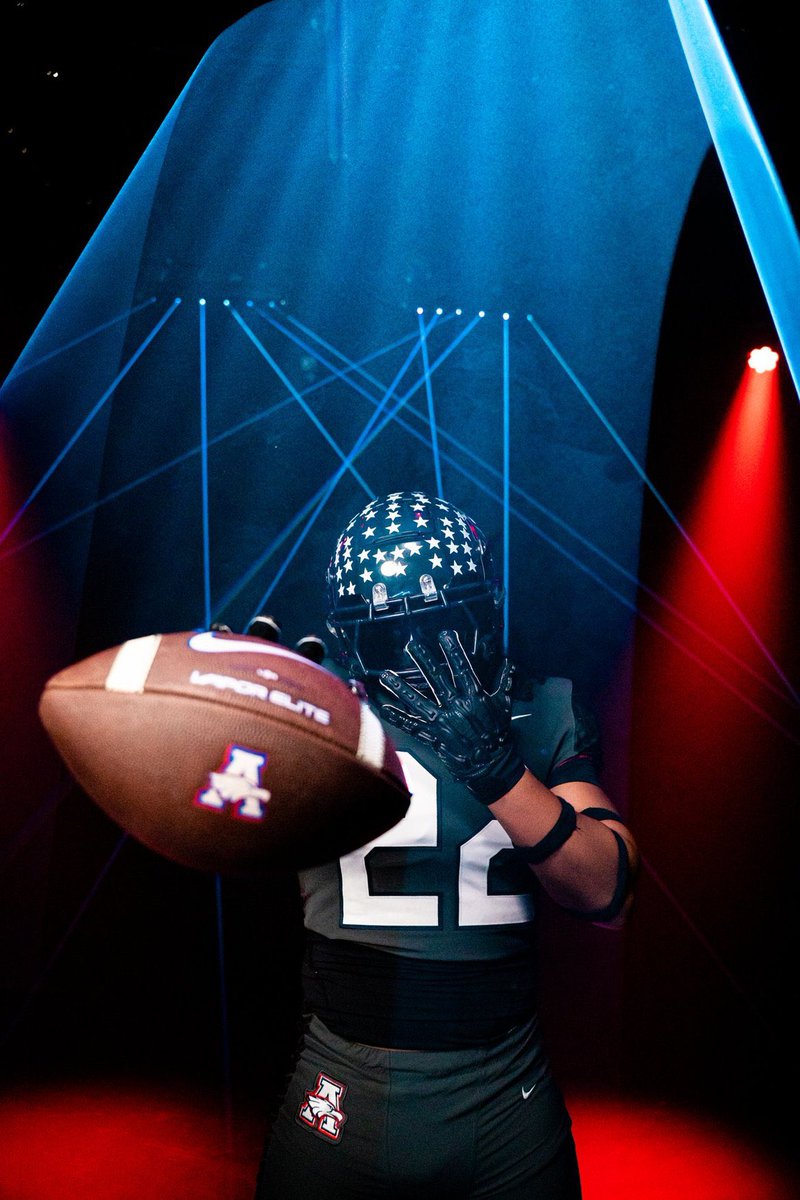 HovaWillford1's tweet photo. The wait is almost overโณ โ๏ธ๐
ฐ๏ธ๐
#AllGasNoBrakes #TrustTheGrind #BuiltDifferent #Linebacker #BallisLife
#AllenNation #BTB https://t.co/ucVZzdyvC5
