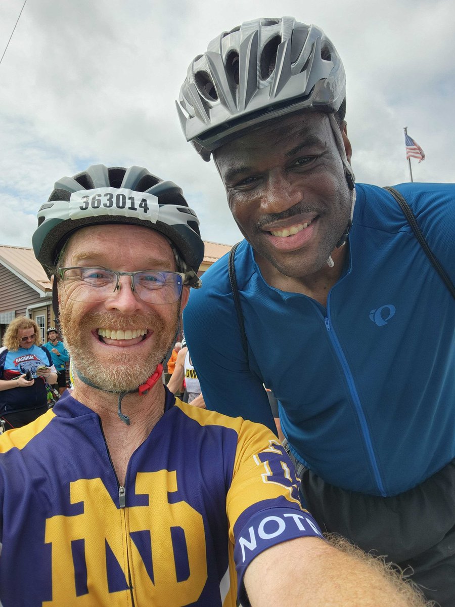 Comcast SportsTech (@comcastsport) on Twitter photo 406 miles. 10,487 feet climbed. 7 days. 0 SAG. All grit. 🚲
Head of Research, Tripp Baltz, wrapped #RAGBRAI2025 with a Mississippi River finish and a sideline moment with David “The Admiral” Robinson 🏀
<a href="/NotreDame/">University of Notre Dame</a> kit on. SportsTech ecosystem strong.
#Sports #NBA 406 miles. 10,487 feet climbed. 7 days. 0 SAG. All grit. 🚲
Head of Research, Tripp Baltz, wrapped #RAGBRAI2025 with a Mississippi River finish and a sideline moment with David “The Admiral” Robinson 🏀
<a href="/NotreDame/">University of Notre Dame</a> kit on. SportsTech ecosystem strong.
#Sports #NBA