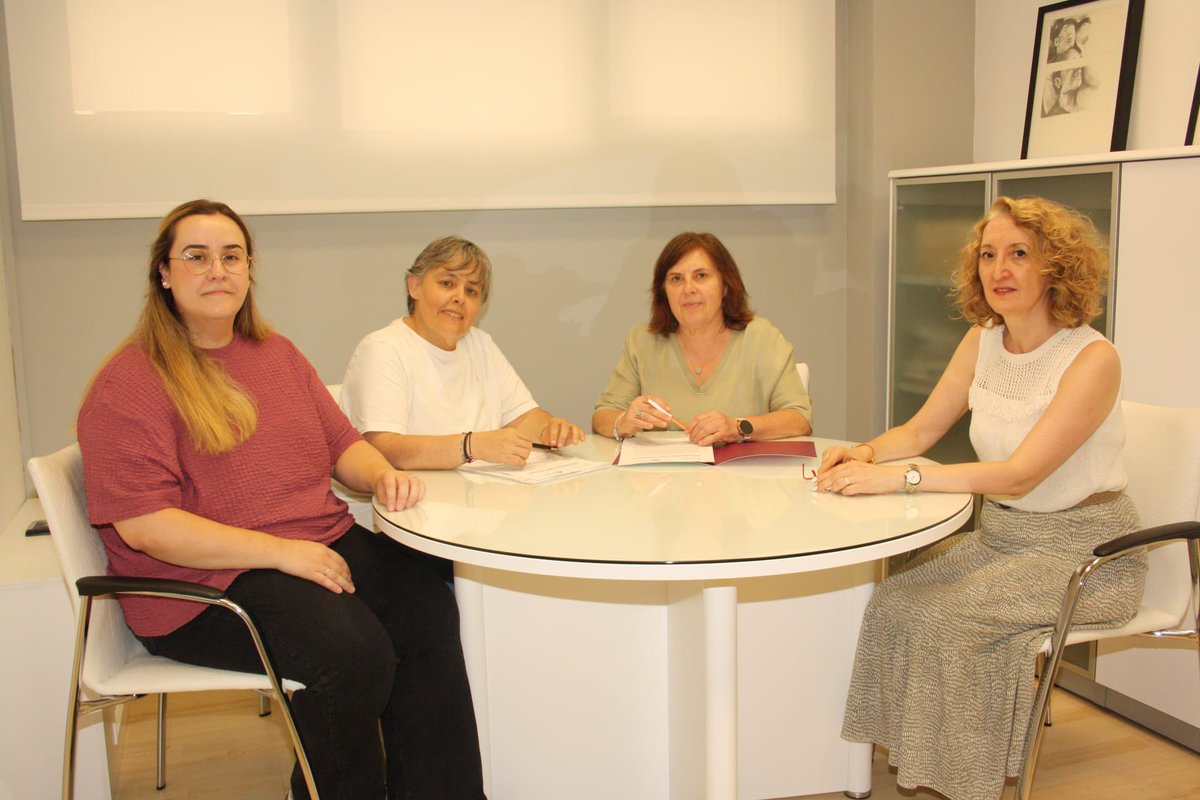 EL <a href="/colpclm/">COPCLM</a> Y <a href="/SCAMFYC/">🆂🅲🅰🅼🅵🆈🅲</a> suscriben un convenio de colaboración para llevar a cabo proyectos conjuntos de ámbito profesional y social.