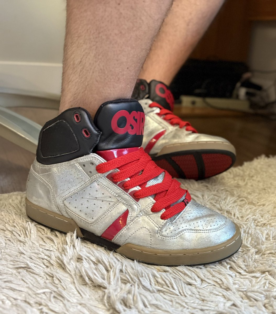 Skate Shoe Guy tweet media