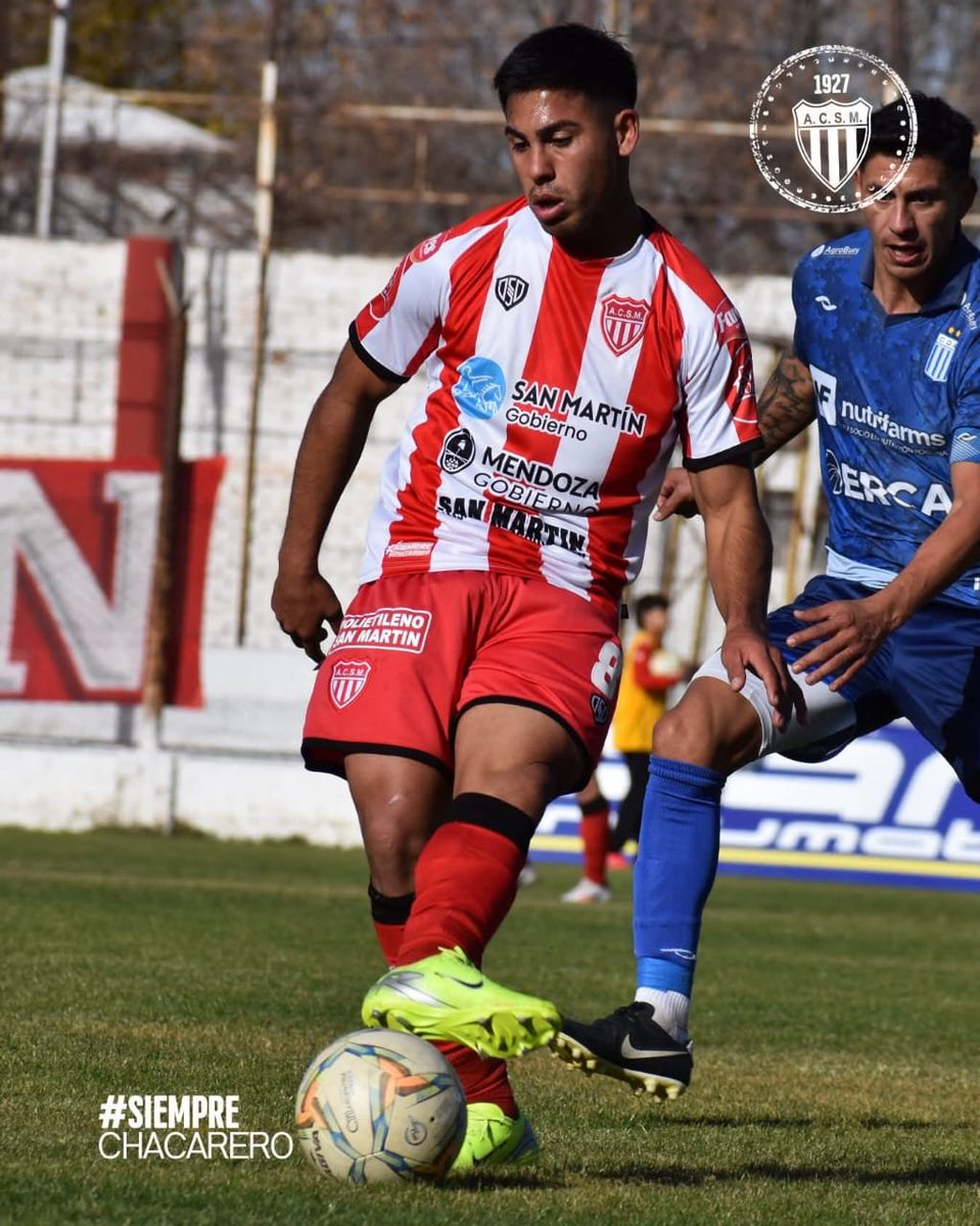 Atlético Club San Martín - Adrián Kevin Collera en <a href="/DosDePunta_Mza/">Dos de Punta - 91.3</a> 
Una historia que conmueve. Albañil de oficio, futbolista de profesión.
“Dejé de jugar a los 14 años”
“Durante 9 años solo lo hice en el barrio, por plata, en los torneos amateur”
“Jugué fútbol 7, 11… en partidos
