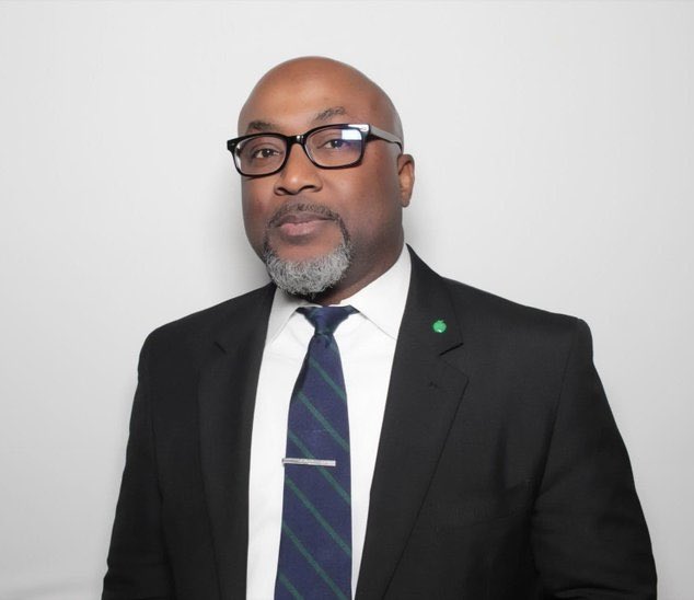 🚨BREAKING: The security guard killed in last night’s Manhattan shooting has been identified as 46-year-old Aland Etienne.

He was unarmed—left defenseless—because of New York’s strict laws, which prohibit even security guards from carrying firearms.

Please pray for Etienne