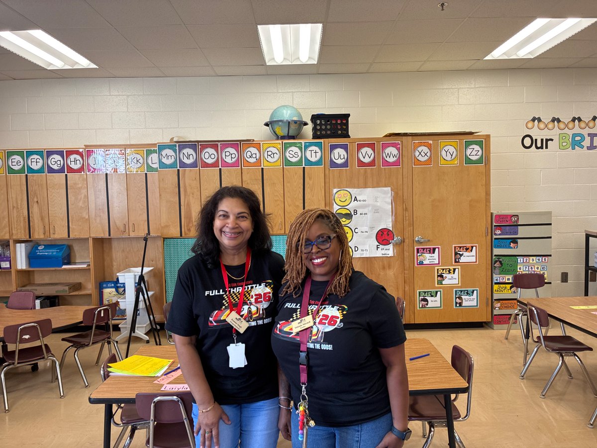 Red Oak Elementary School tweet media