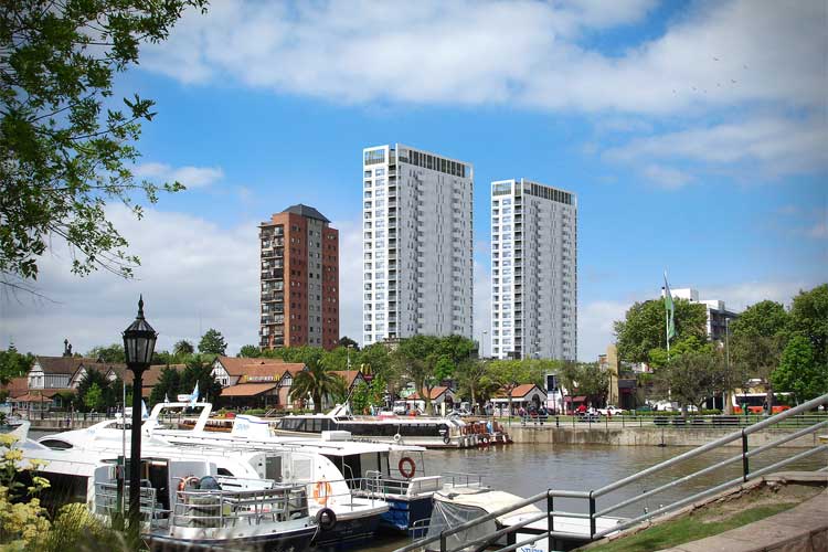 Tigre suspende por 90 días la aprobación de torres de más de 8 pisos para revisar su normativa urbana elcomercioonline.com.ar/articulos/6010… a través de <a href="/elcomercioline/">elcomercioonline</a>