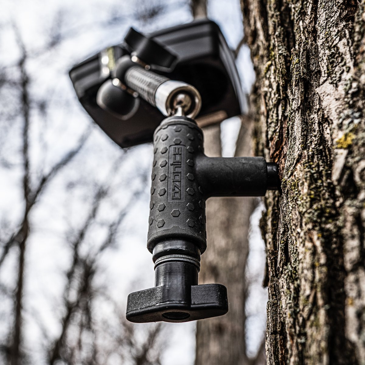 Locked in.🔥

#ozonics #ozonicshunting #bowhunting #smartarm #mountingsystem #accesories
