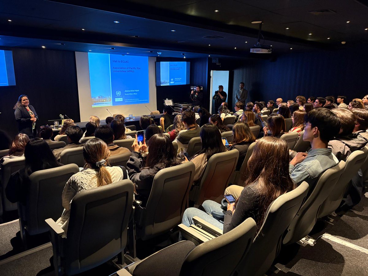 🌏Gracias a los estudiantes de 25 universidades de <a href="/APRU1997/">APRU</a>  por acompañarnos en #ULP25. Fue un placer compartir el trabajo de la CEPAL, la visión económica regional y los recursos de nuestra biblioteca!