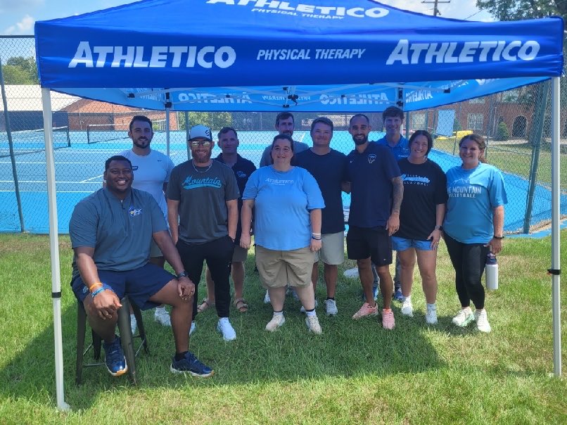 Doresdad20's tweet image. Great day today ⁦@bmcsports⁩ Coaches Appreciation Day. ⁦@Athletico⁩ is proud to be a part of BMCU sports! #RAFT #GoToppers.
