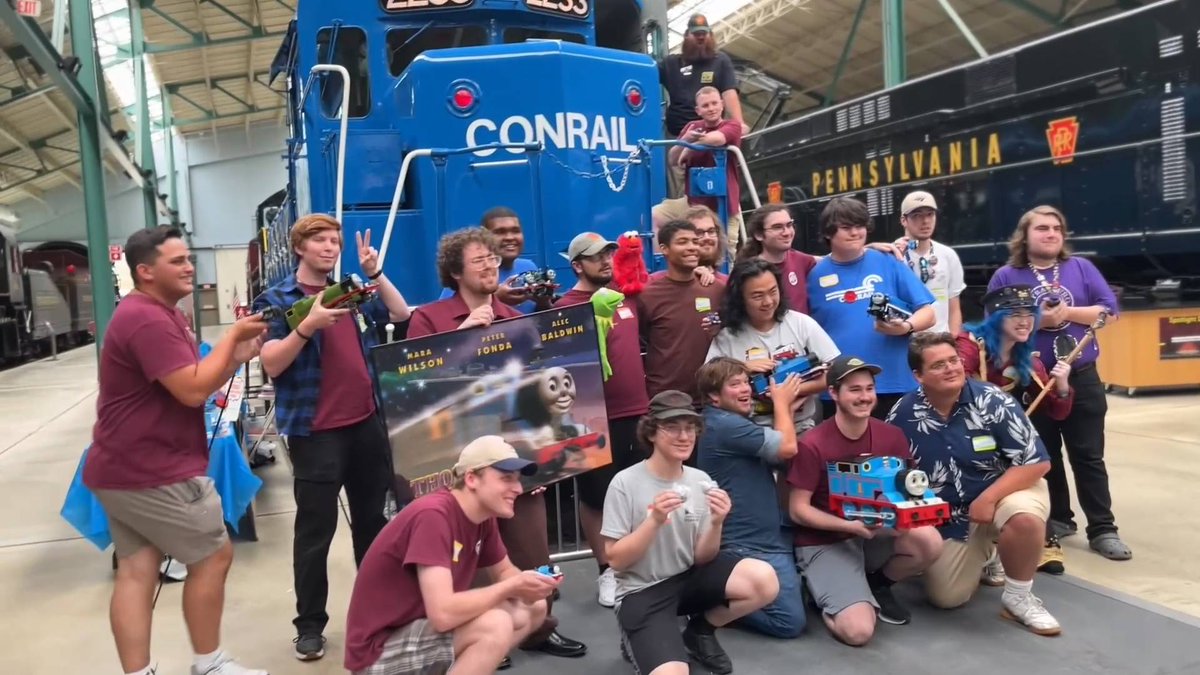 Had a very fun weekend at the Pennsylvania Railroad museum, it was a pleasure getting to hang with my friends and getting to display my replicas and props together! Very thankful that this happened!