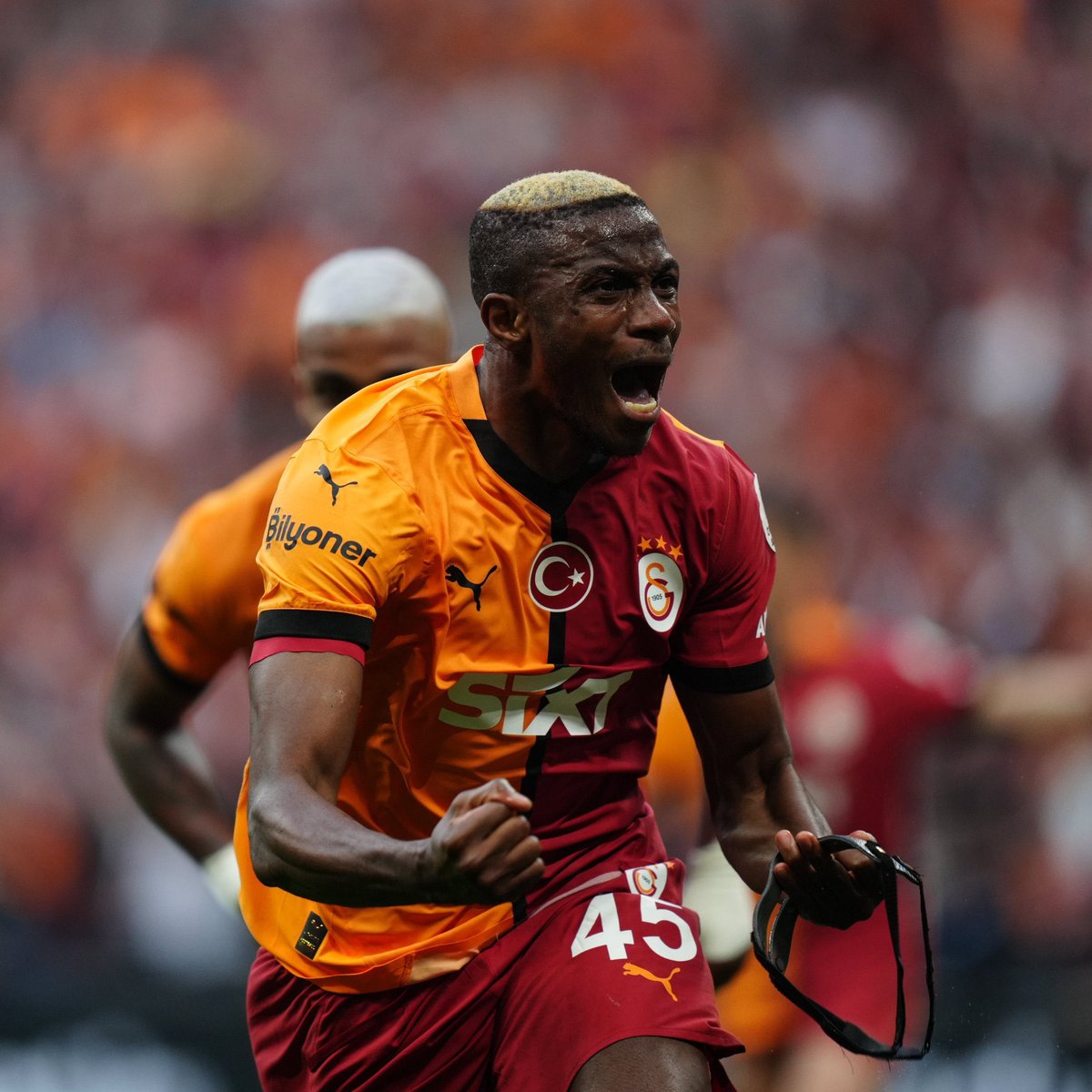 zincirlere vursalar 
zamanı durdursalar 
toprağa da koysalar…