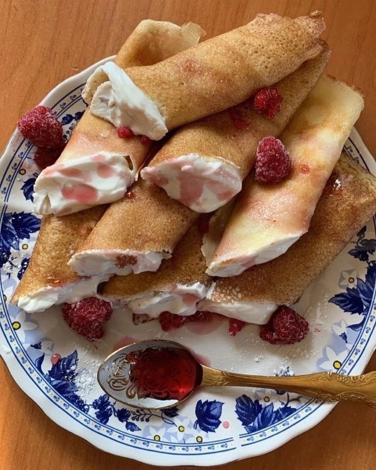 iseedevelopment's tweet photo. Food poll/polls for edtwt
- eat or pass
Sweet and savory foods 🍓 https://t.co/JZA7xx3C3M