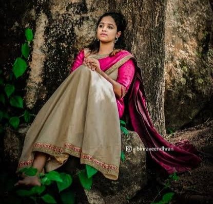 <a href="/KavyaKriti_/">#काव्य_कृति✍️</a> <a href="/AarTee33/">आरती सिंह</a> <a href="/pareeknc7/">Narpati C Pareek 🇮🇳</a> <a href="/madhuleka/">मधूलिका सिंह</a> <a href="/Lekhni_/">लेखनी</a> <a href="/alokrsrivastav/">Alok Ranjan Srivastav</a> <a href="/ArchanaVed/">Archana Sharma</a> <a href="/arorafbd/">arora 🇮🇳</a> <a href="/ashishb15531661/">ashish bhatt</a> <a href="/vds31175/">Baaten साहित्य की</a> <a href="/jaincp61/">chandra prakash jain</a> <a href="/VineshGaba/">Vinesh Gaba</a> <a href="/kr0271amit/">अमित🇮🇳</a> <a href="/mkanoujia78/">Manoj Kanaujia (Rajak)</a> <a href="/SatishTangri/">satish kumar tangri</a> <a href="/ShwetaJha24/">Shweta Jha</a> <a href="/yourVirat/">वि_रा_ट★कु_मा_र</a> <a href="/margret_017/">Margret.</a> <a href="/SrRuhil/">Surender Ruhil</a> <a href="/dhirendra0612/">Dhirendra Mishra</a> <a href="/tripathiarun123/">Arun Tripathi</a> <a href="/Sksio3/">सन्तोष 'एहसास'</a> <a href="/MengiKuldip/">Kuldip Mengi</a> <a href="/1000dineshshar1/">Dinesh Sharma</a> <a href="/ShivajiBhardw10/">Shivaji Bhardwaj</a> <a href="/DrPujaJha/">डॉ.पूजा✨</a> <a href="/vipranagarkar/">विजय नगरकर Vijay Nagarkar</a> <a href="/AlkaSoniB/">अलका 'सोनी' ( Poet & Author )</a> चिर व्यथा का #भार लेकर क्या करोगे?
दोगला संसार लेकर क्या करोगे?

आप इस अपमान के पश्चात बोलो,
खोखले उपहार लेकर क्या करोगे?

~ संदीप ‘सरस’
#भार  #लेखनी ✍️