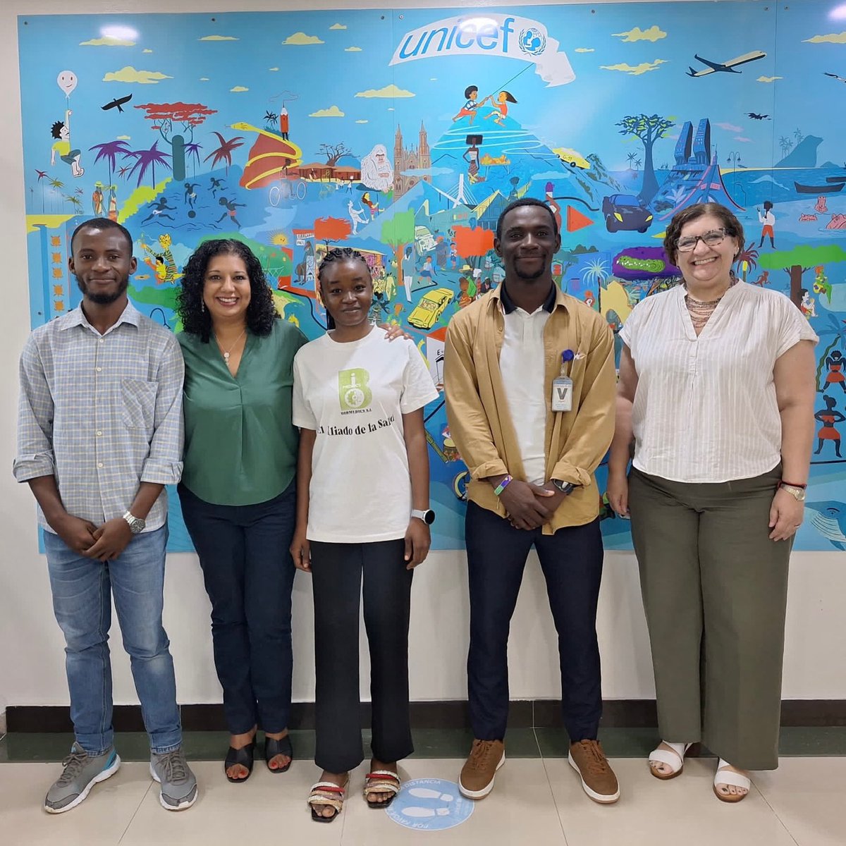 Con mucha ilusión presentamos la delegación que representará a Guinea Ecuatorial en el One Forest Youth Forum en Libreville, Gabón.
Durante los próximos 3 días, compartirán e impulsarán acciones y soluciones hacia un futuro más verde, inclusivo y sostenible.