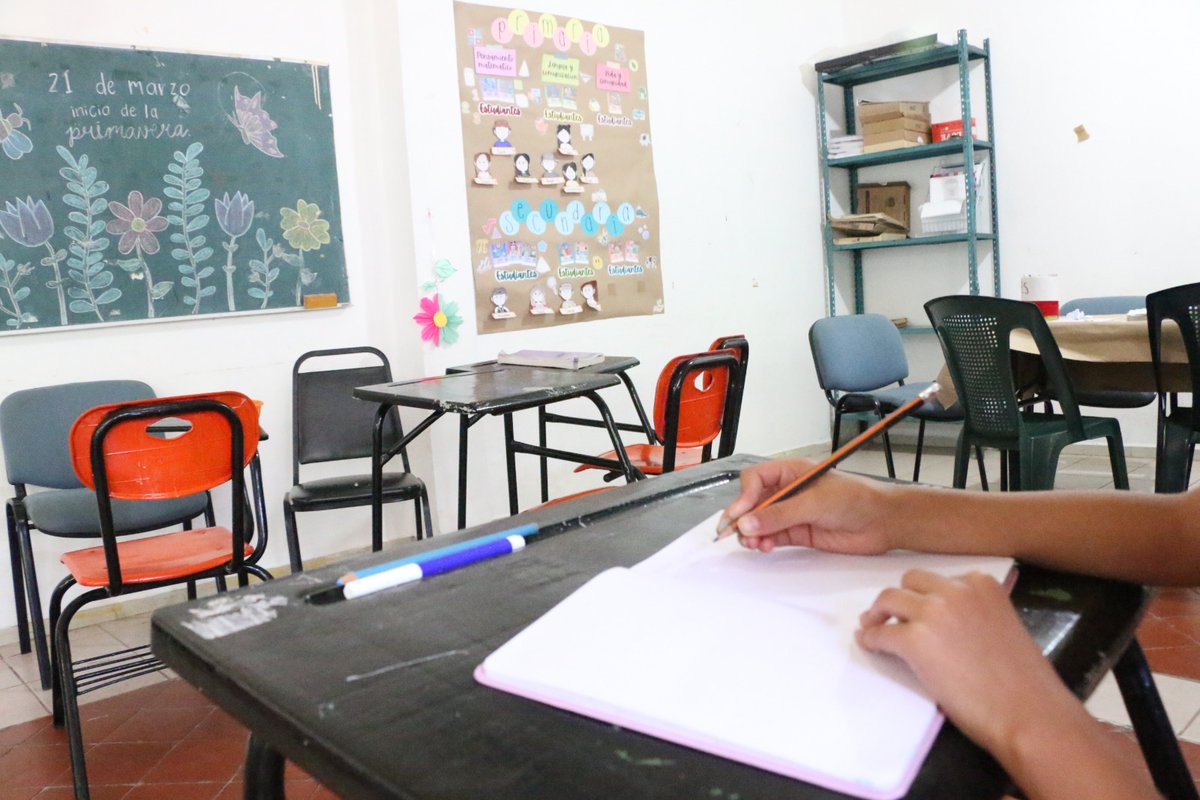 #Columna Lorena Piñón
Estos días de vacaciones de verano nos dan tiempo para pensar en lo que está pasando con nuestras escuelas. Y la verdad es que tenemos un problema serio entre las manos.
tinyurl.com/5492d5n4
📸David Bello