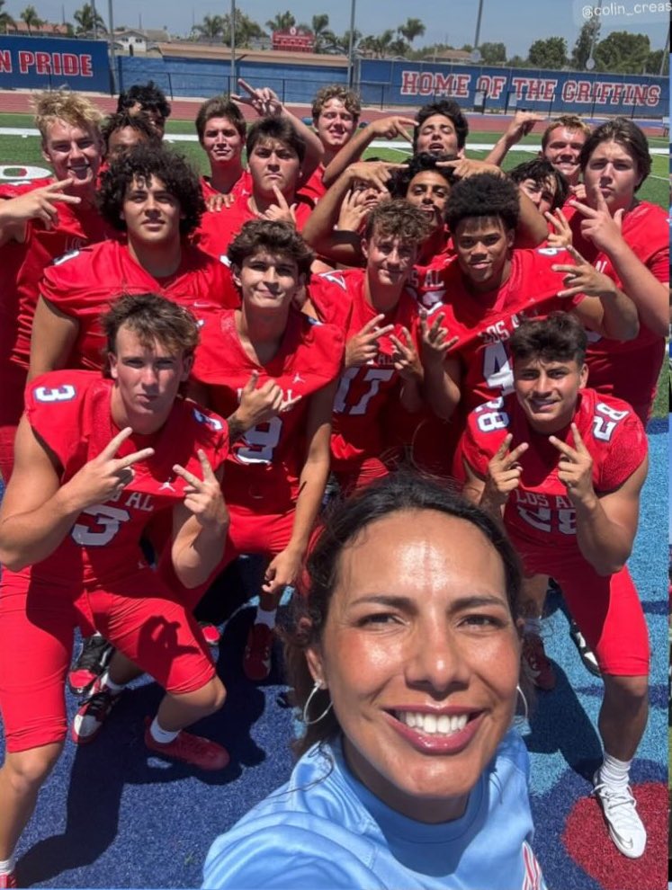 Senior Szn with the squad and the one and only Miss Cassandra! 
<a href="/LosAlFootball/">Los Al Football</a> 
<a href="/OC_Recruits/">OCRecruits</a> 
<a href="/RepMax_io/">RepMax.io</a>