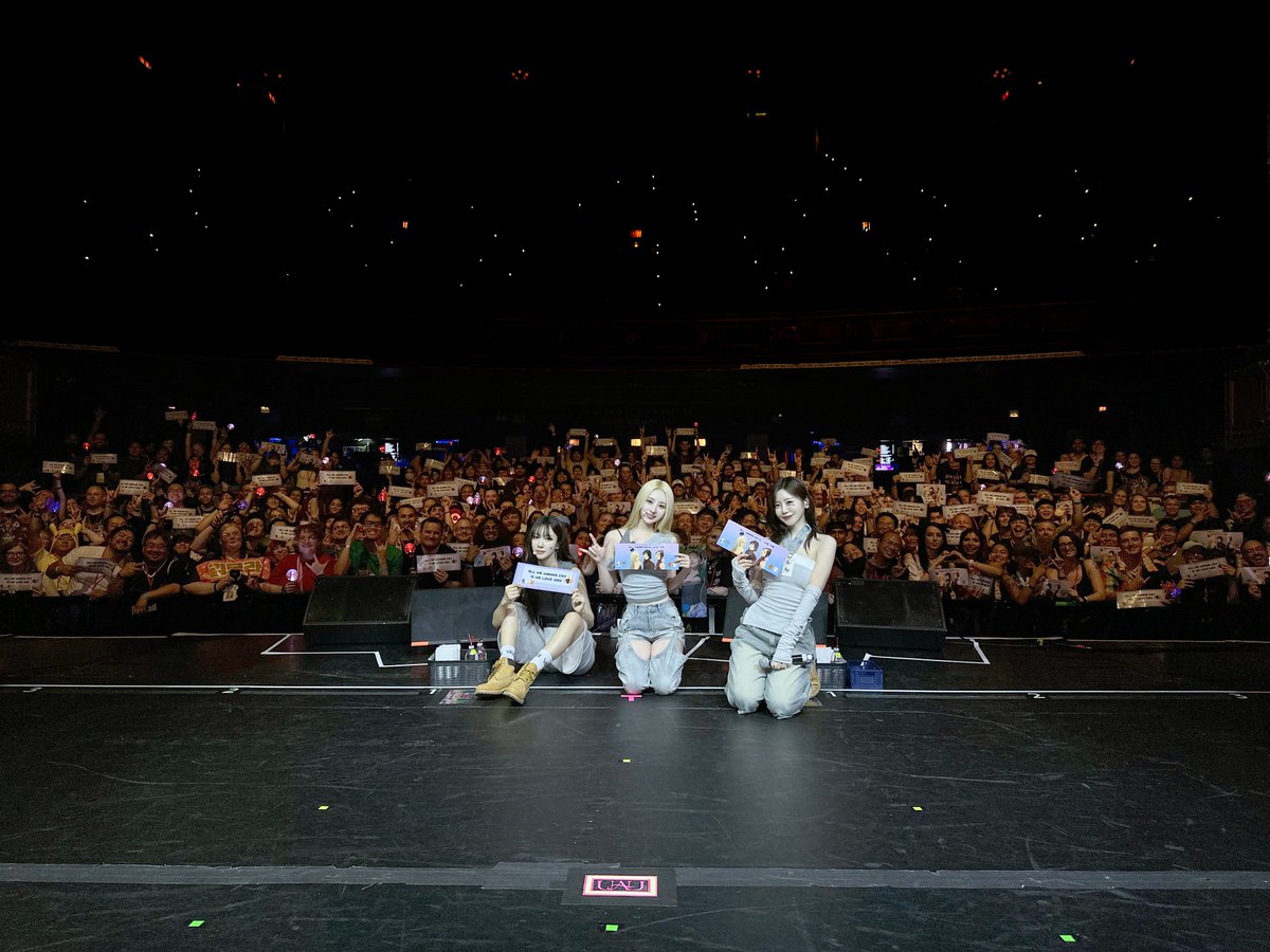 hf_dreamcatcher's tweet photo. [📸] 25.07.29 UAU 2025 The 1st FanCon [Playlist #You Are You] in Chicago

인썸니아의 사랑과 응원으로 가득찬 하루🔋

#유아유 #UAU 
#Dreamcatcher_UAU
#Playlist #You_Are_You https://t.co/yKnOrWCUfe