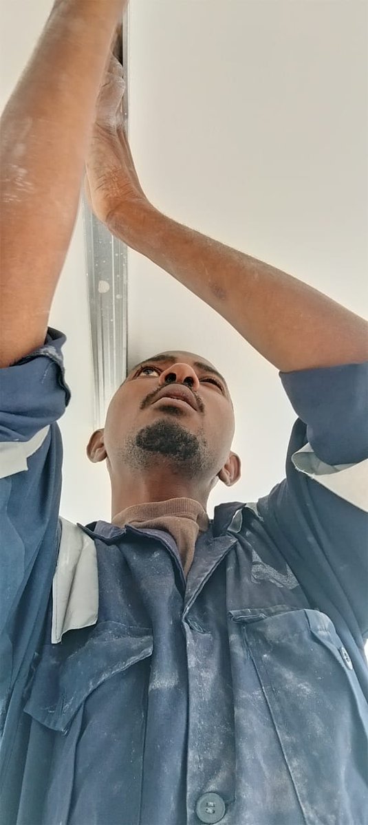 Good morning people 
Precision is key in what we do. Talk to me for your electrical and CCTV camera installation services.
0702677802