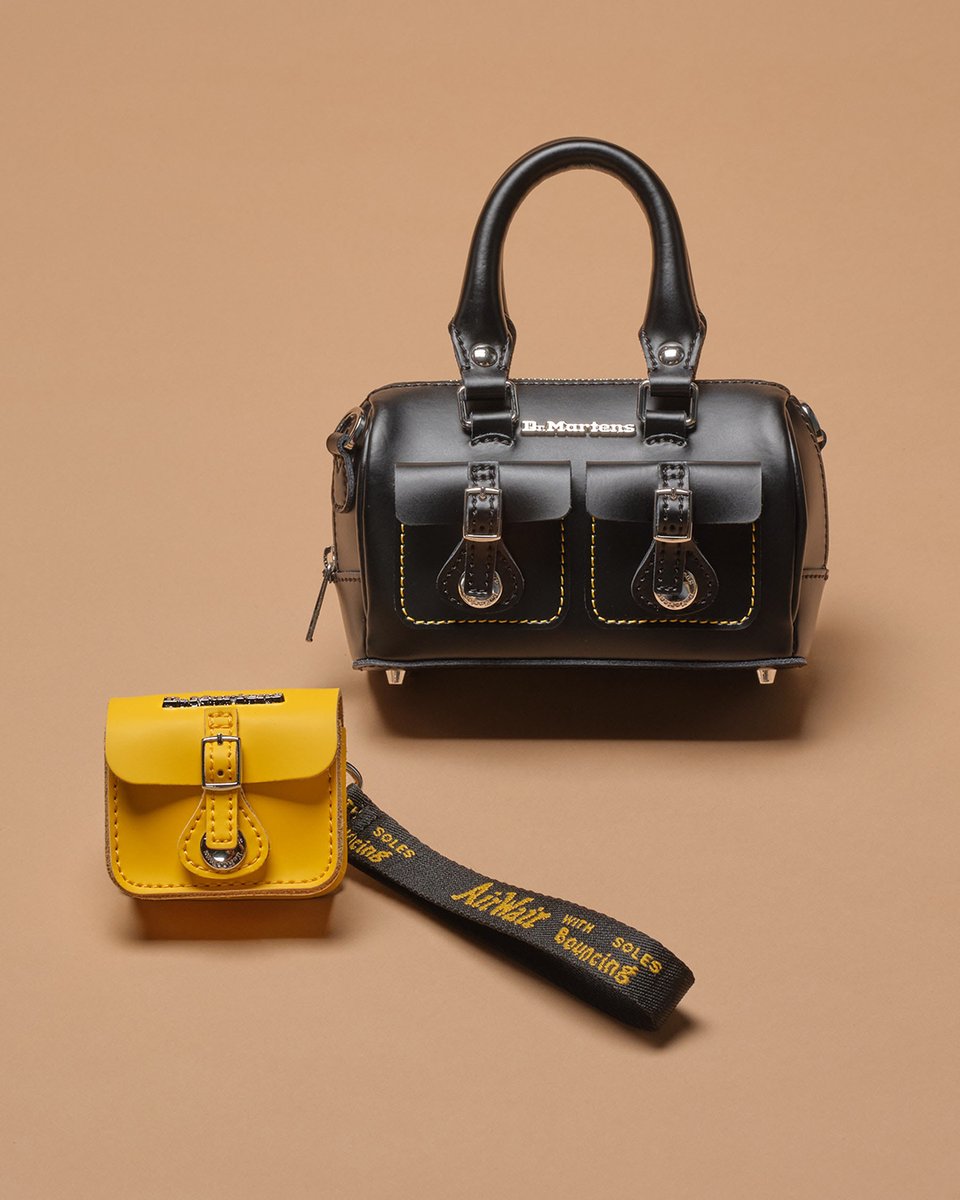 Dr Martens☆レザー トップハンドル ミニバッグ クロスボディ Dr.Martens Japan公式アカウント on X: