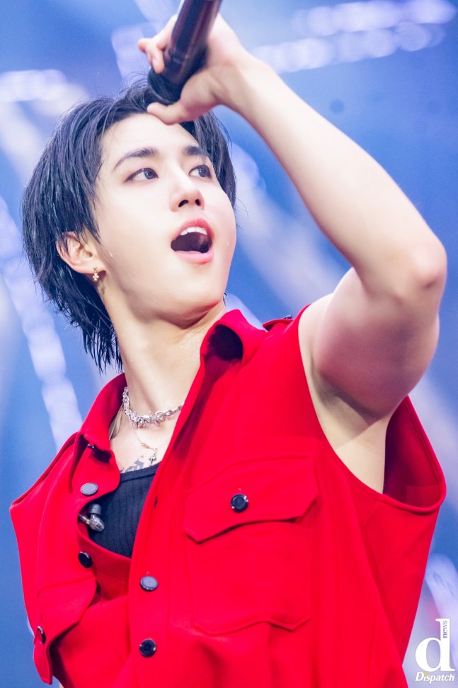HanJisung_Chile's tweet photo. [FOTO🔥250729] Imágenes de #Han subidas por Dispatch 🤍
__
Cr. Dispatch
#HANChile🔥
#한 #한지성 #ハン #StrayKids #스트레이키즈 #スキズ #3RACHA #スキズ_3rd_Mini #JAPAN_3rd_Mini_Album
#SKZ_Hollow #YouMakeStrayKidsStay🧸 https://t.co/75x1WFwQpp