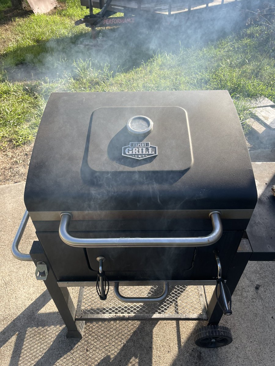 Jordan moore (@coach_jmo_) on Twitter photo Coaches‼️Please don’t talk down on my BBQ when recruits bring it up. 🤷🏽♂️ #JMOThePitMaster👨🏾🍳 Coaches‼️Please don’t talk down on my BBQ when recruits bring it up. 🤷🏽♂️ #JMOThePitMaster👨🏾🍳