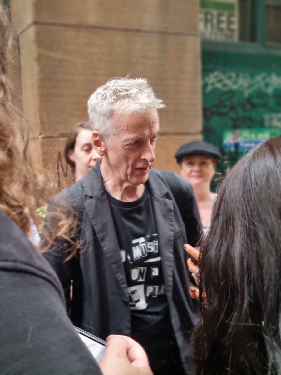 PCapaldifan's tweet image. Met Peter Capaldi outside Stereo before his gig on 29th July. #petercapaldi