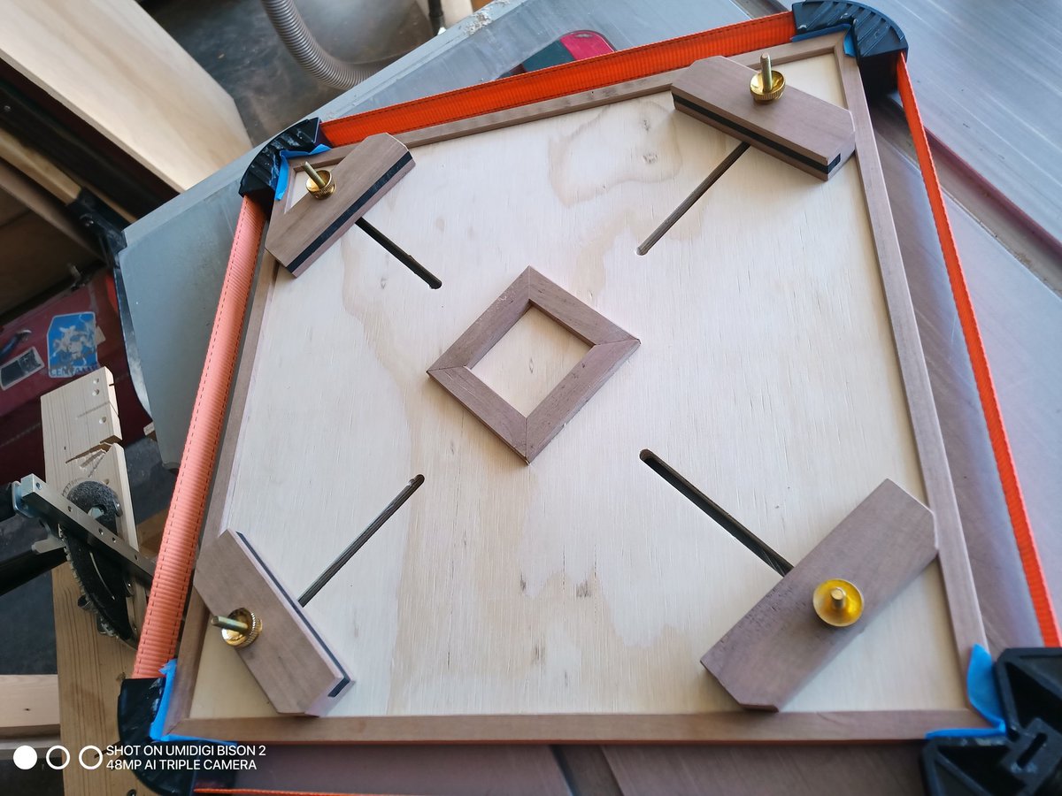 VolatileSky's tweet image. Today I made a jig to hold old saw blades for painting so they don't chew up my easel. Or knowing me, get knocked down onto my foot resulting in an ER trip.