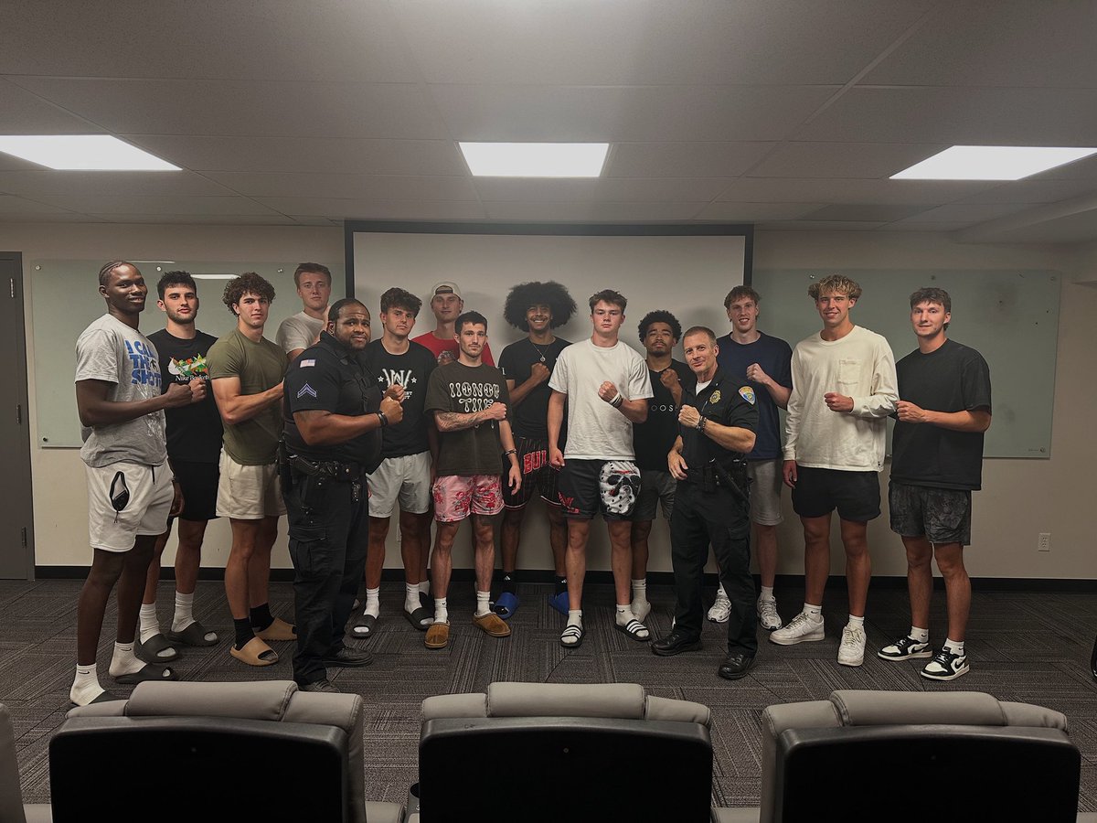 Thank you to Chief Roger Schei, Corporal Demetrius Amos, and the Pocatello Police Department for coming and spending the afternoon with us and sharing a great message on leadership! 

#SawWood // #RoarBengalsRoar // #ExtremeOwnership