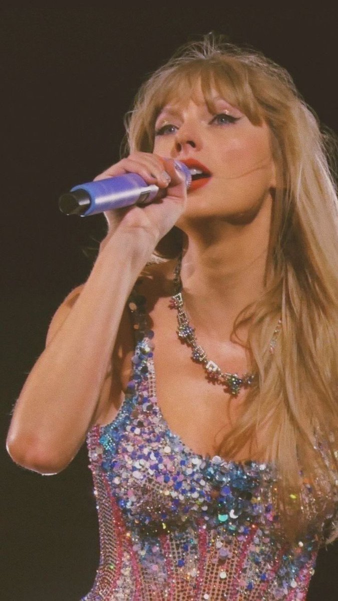 ladyswift06's tweet image. MY STAN LIST 
- LADY GAGA
- TAYLOR SWIFT 
- LORDE 
- LANA DEL REY