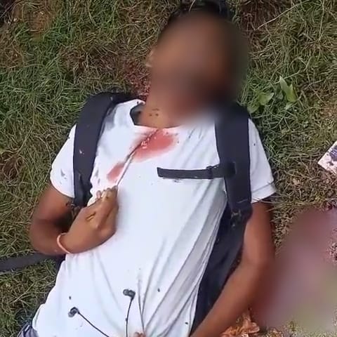 बिहार के नवादा में पुलिस भर्ती की परीक्षा देने जा रहे सचिन महतो की अपराधियों ने सिर में गोली मारकर हत्या कर दी.!

घटना मिर्जापुर में पवन मैरिज हॉल के पास हुई,इस मामले पर आरोपियों की गिरफ्तारी की जाए और कठोर कार्यवाही हो.!! #bihar 

<a href="/samrat4bjp/">Samrat Choudhary</a> 
<a href="/BiharPoliceCGRC/">Bihar Police</a> 
<a href="/BiharpoliceHq/">Bihar Police HQ</a>