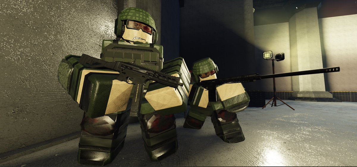 Mr_Birbb's tweet photo. @UrbanshadeRblx hey zeal, i have lots of experience in roblox modeling and would be super down to help create skins! i have lots of freetime and can work up to +3 hours per day if i am not busy. im also very good at going off of concept art as all of these creations have had their own concepts https://t.co/lMQzSV0zwz