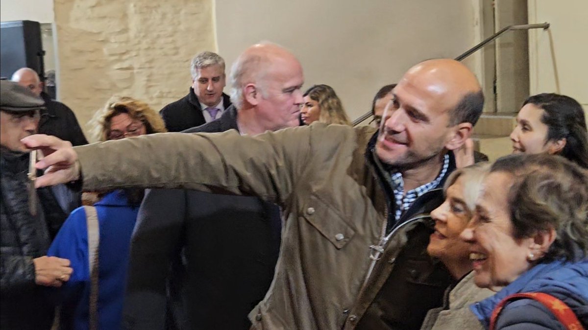 Muy linda reunión en el Municipio C organizada por Miguel Di Ruocco. ¡Seguimos!