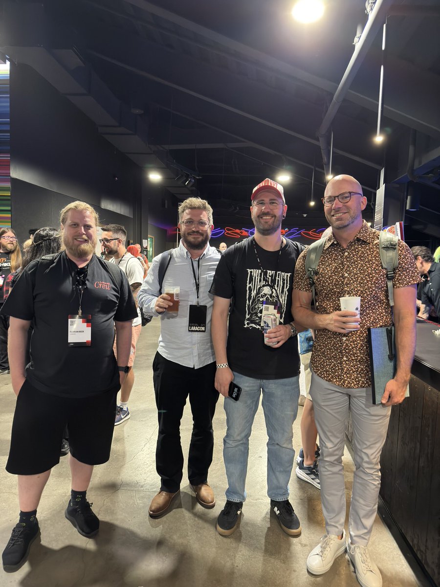 Florian Bauer tweet media