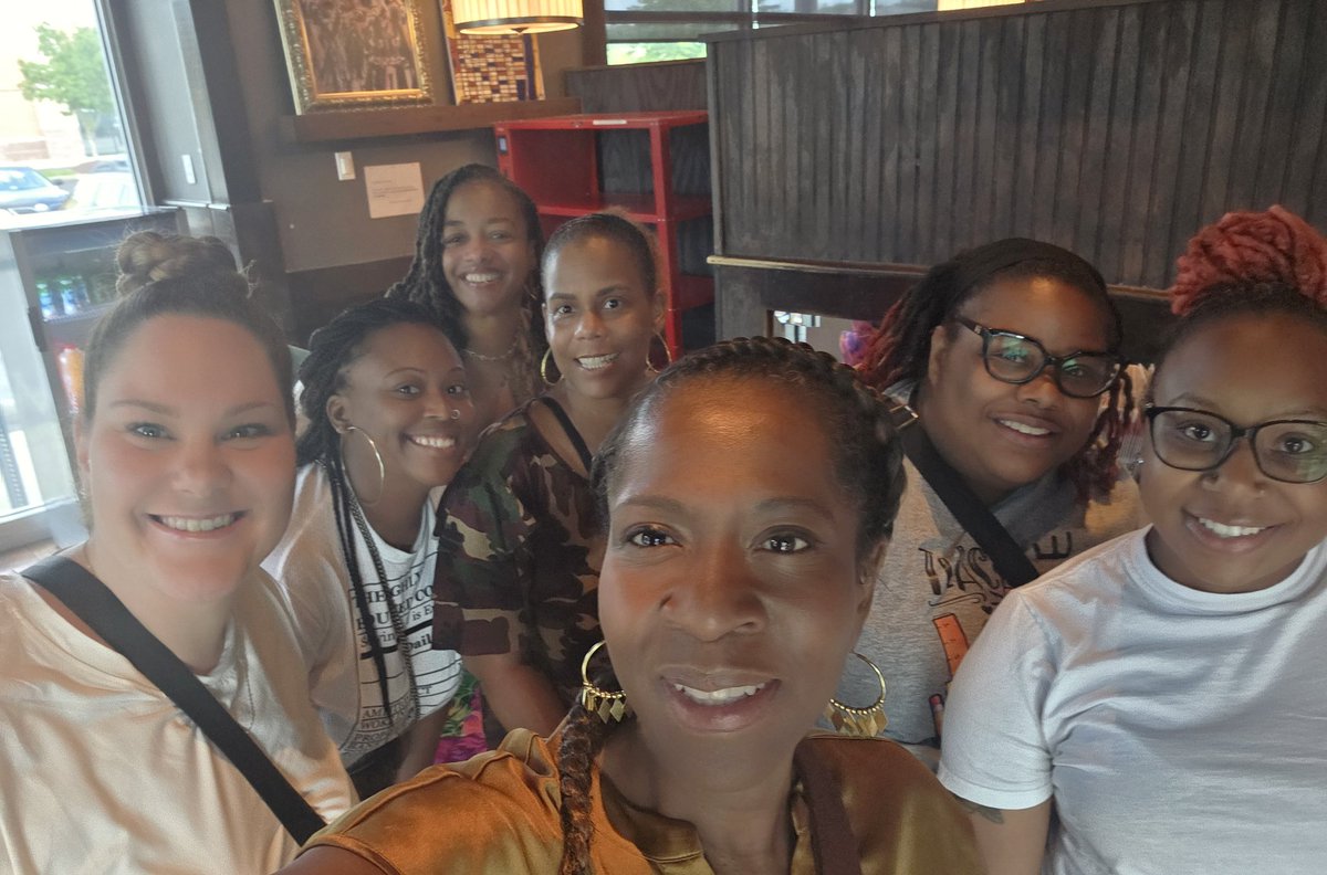 It was great having lunch with a few Mustangs. I miss my people!